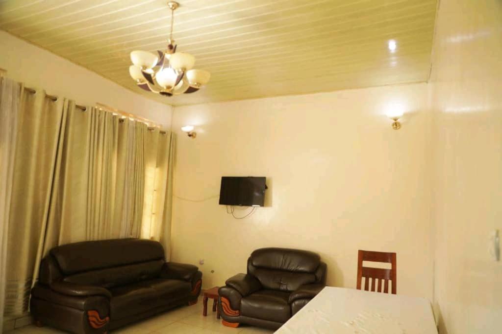 City Lock Villa 2 Кигали Экстерьер фото